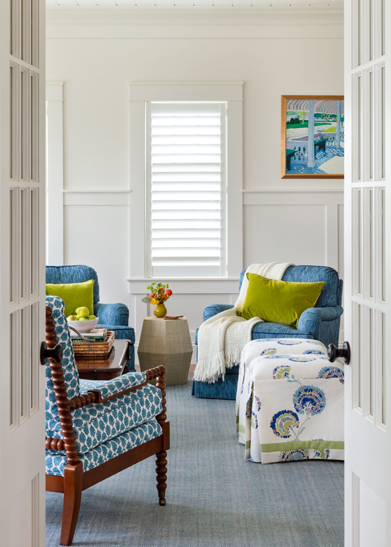 seating room with french doors