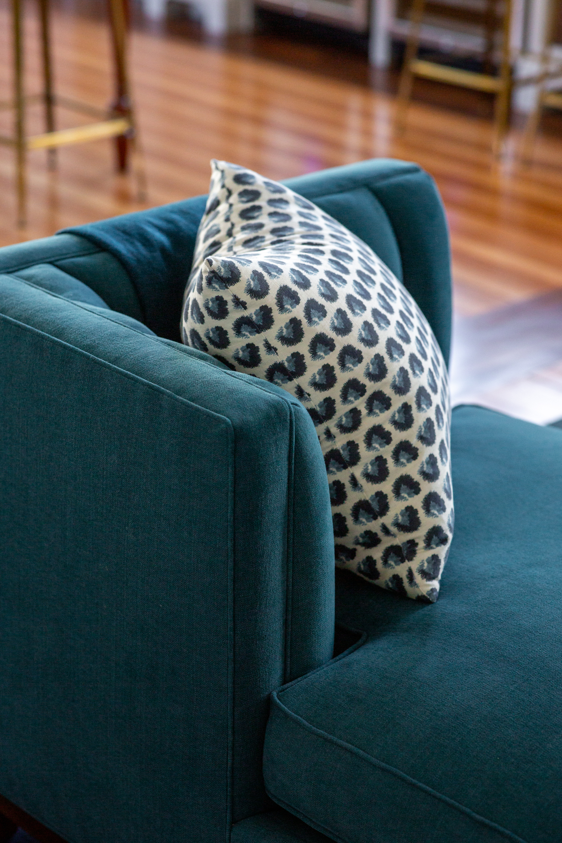 bench in living room with pillow