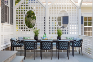 outdoor dining area with banquette