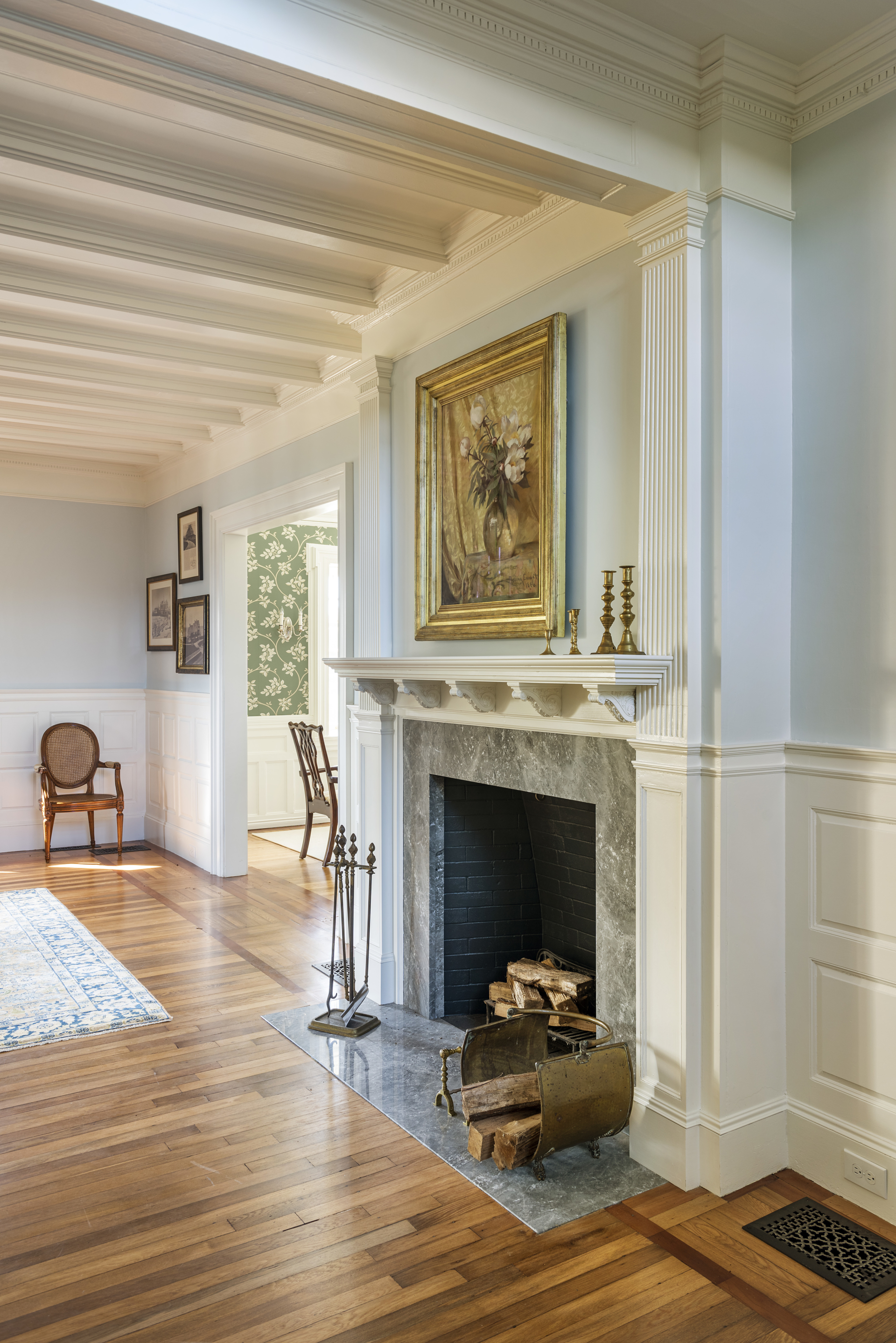 fireplace in entryway